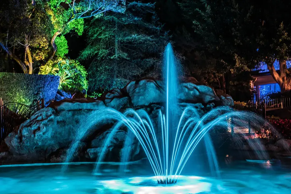 Design Ideas for LED Fountain Lighting