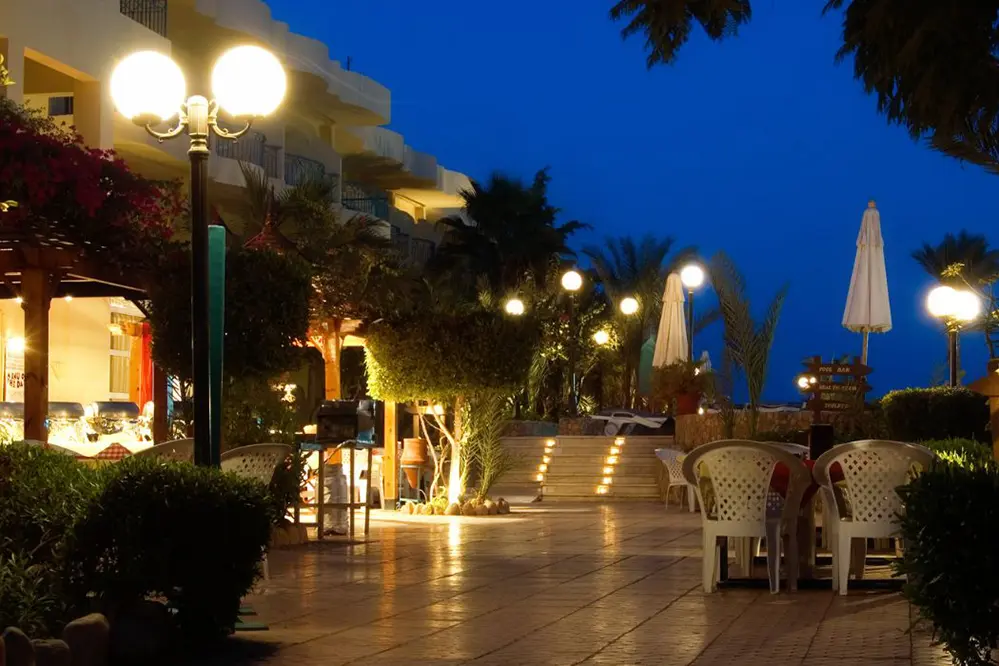 Outdoor and Landscape Lighting for hotel