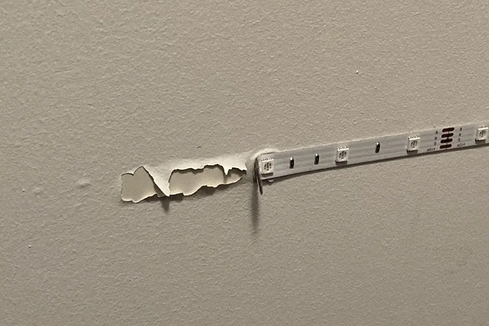 remove strips from wall